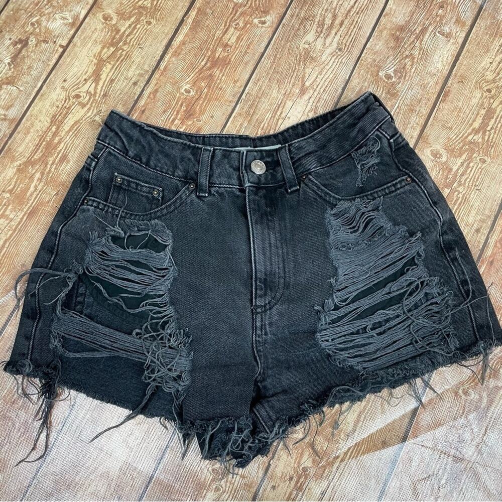 Topshop mom moto cut off shorts size 6